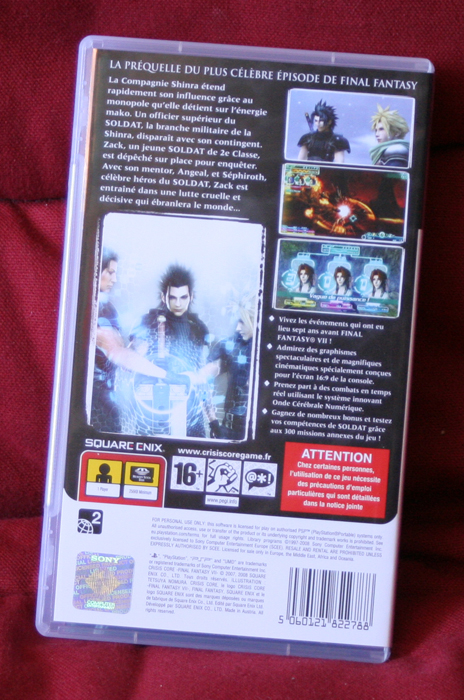 Crisis Core, un bon jeu de fan boy.